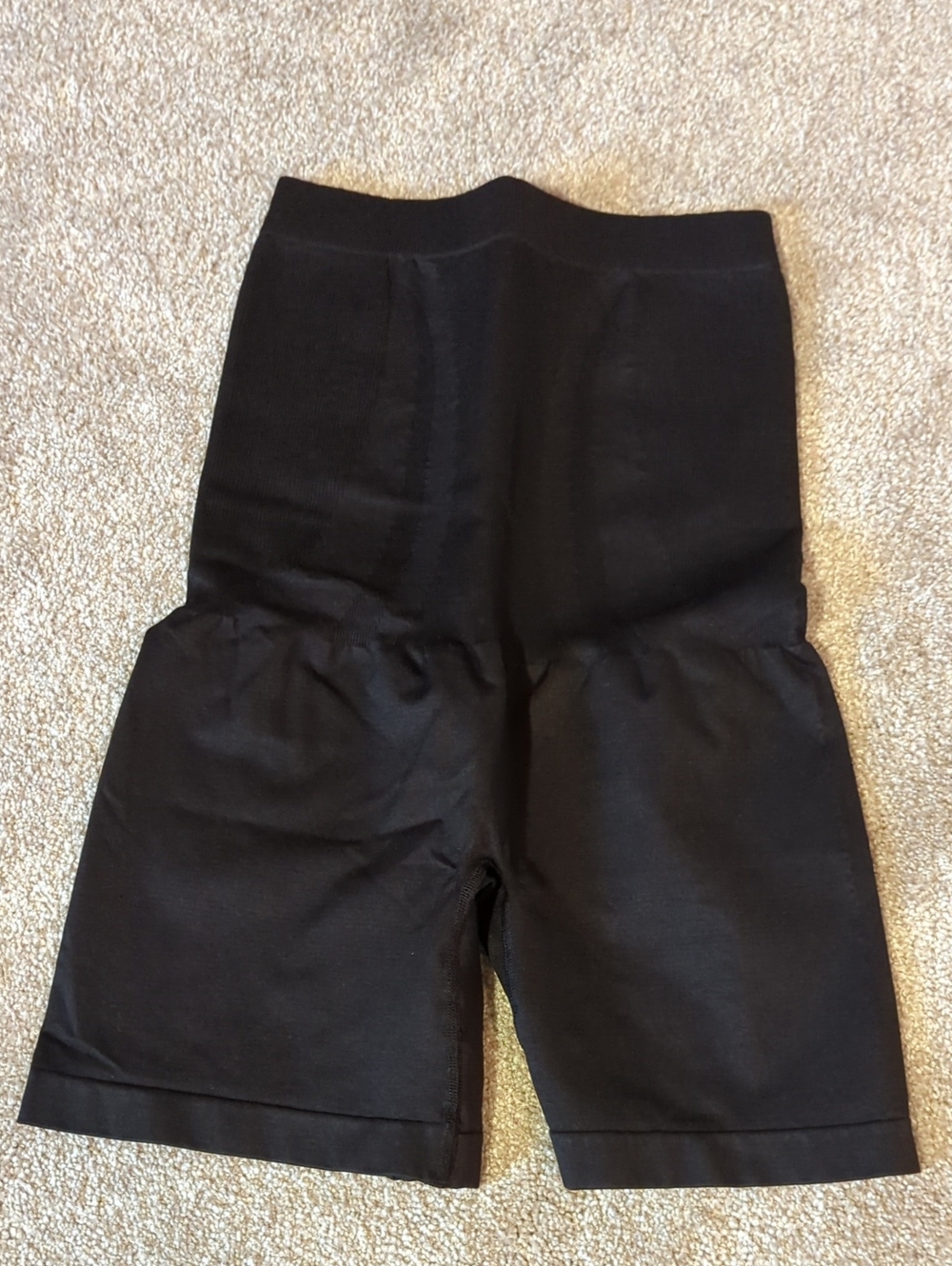 Blanqi High-Waist Black Postpartum Shorts M